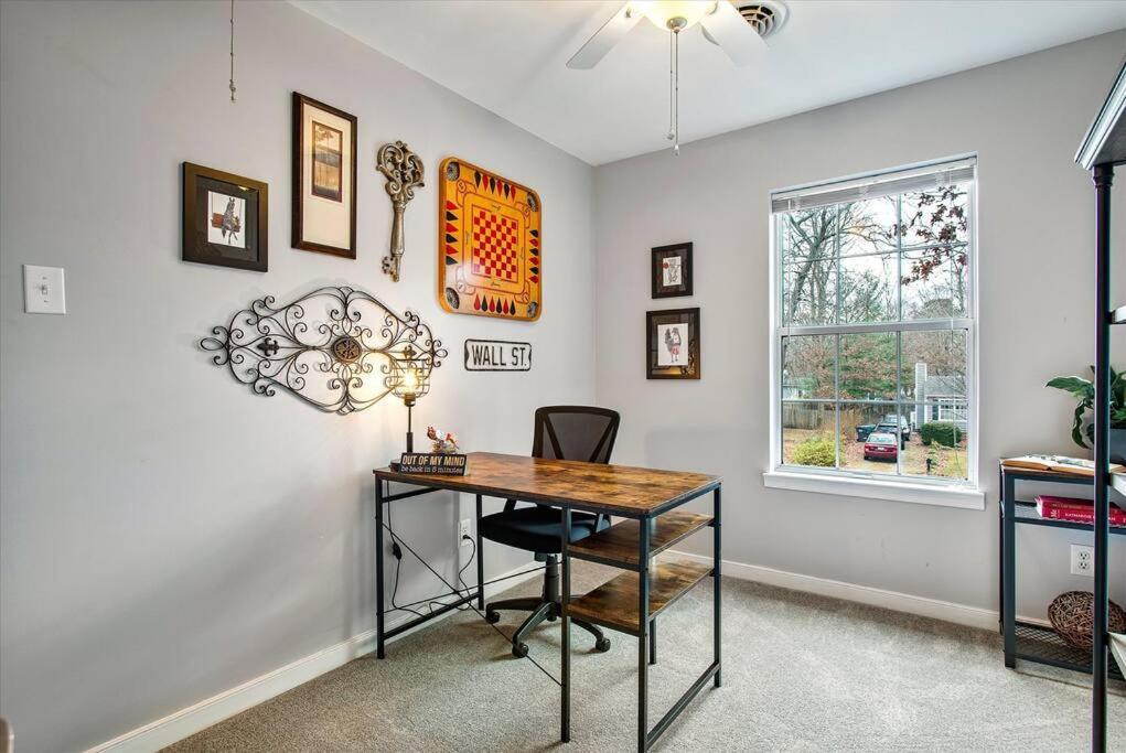Charming 3-Bedroom Home In Heart Of アシュランド エクステリア 写真