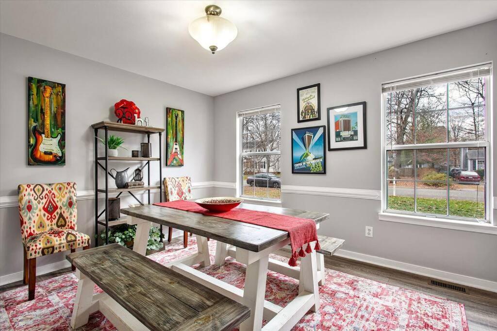 Charming 3-Bedroom Home In Heart Of アシュランド エクステリア 写真