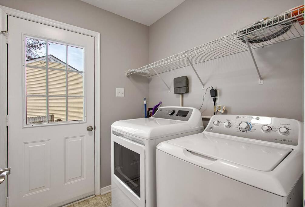 Charming 3-Bedroom Home In Heart Of アシュランド エクステリア 写真